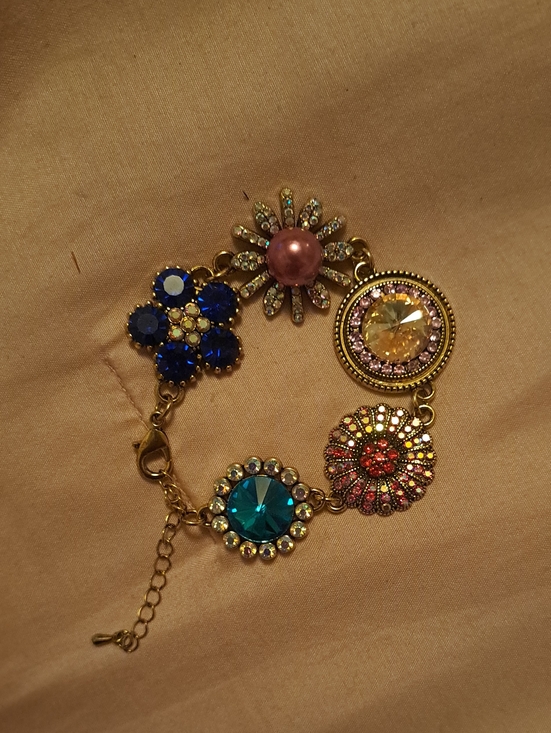 Jewelry - Gold-Tone Multicolor Crystal Flower Bracelet - Women Jewelry
